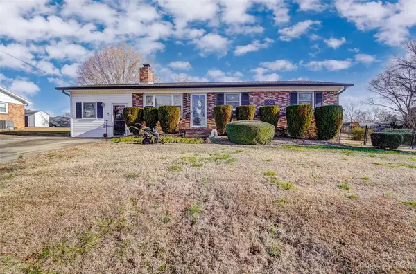 107 Central AVE,  Bessemer City,  NC 28016