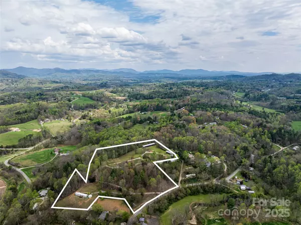 Asheville, NC 28804,735 Macedonia RD