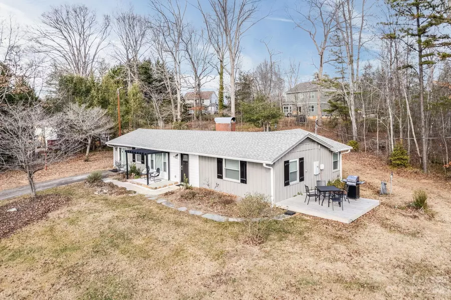 479 Maple DR, Old Fort, NC 28762