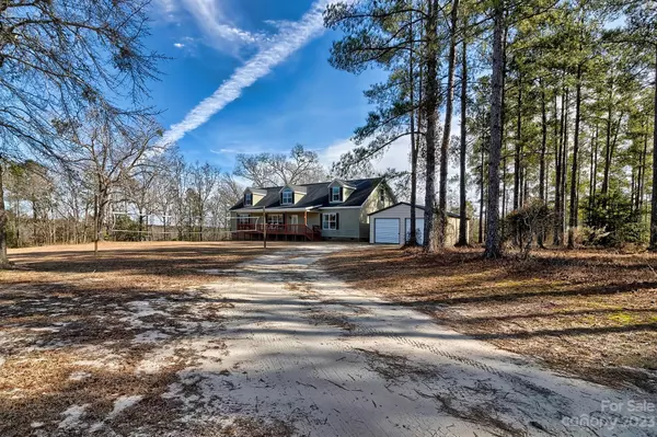 192 Fletcher DR, Kershaw, SC 29067