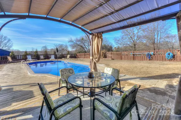 Kings Mountain, NC 28086,103 Starmount DR