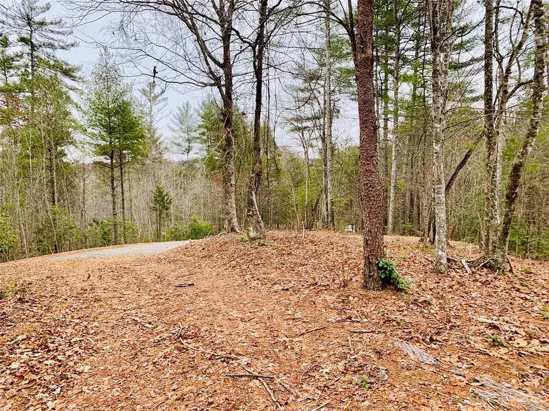 5.24 acres, Lot 87 Round Mountain Pkwy #Lot 87, Lenoir, NC 28645