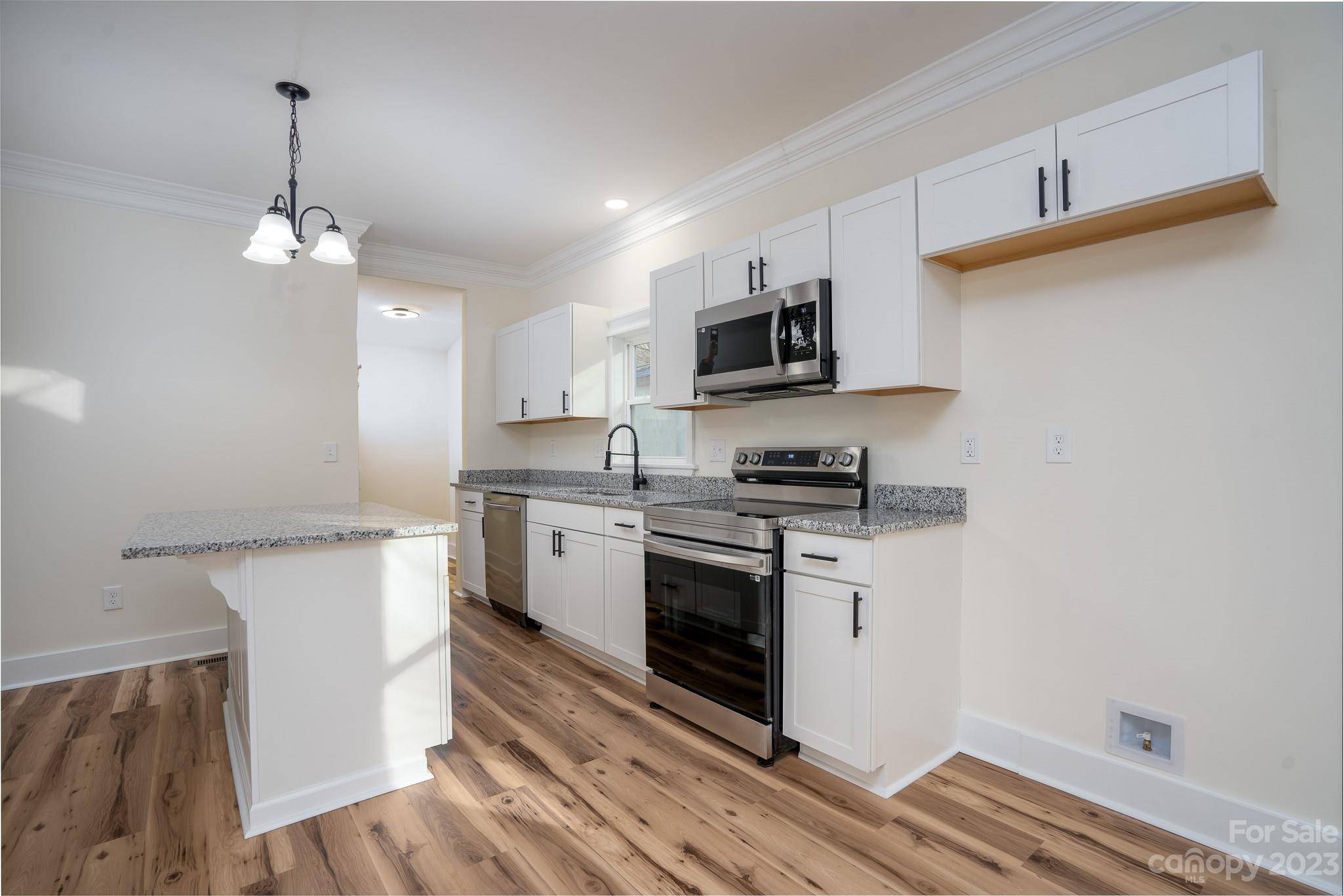 Badin, NC 28009,14 Cherry ST