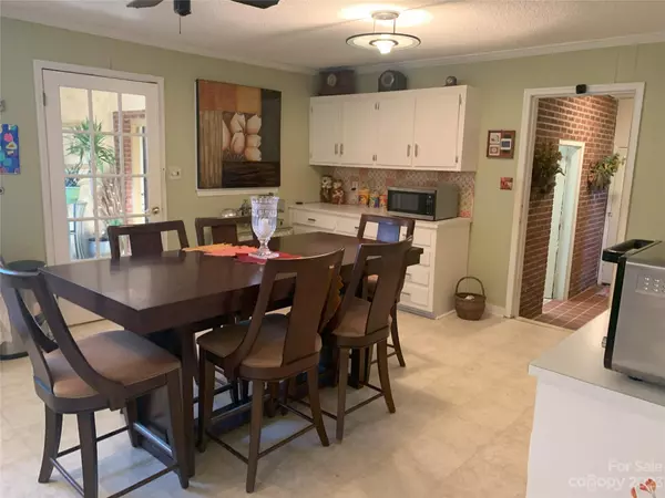 Gastonia, NC 28054,1613 Rhonda DR