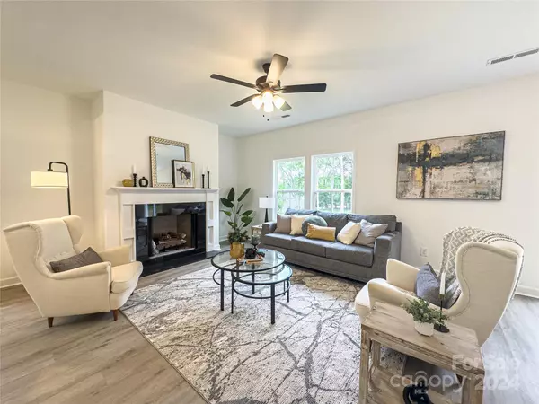Harrisburg, NC 28075,252 Hudson DR