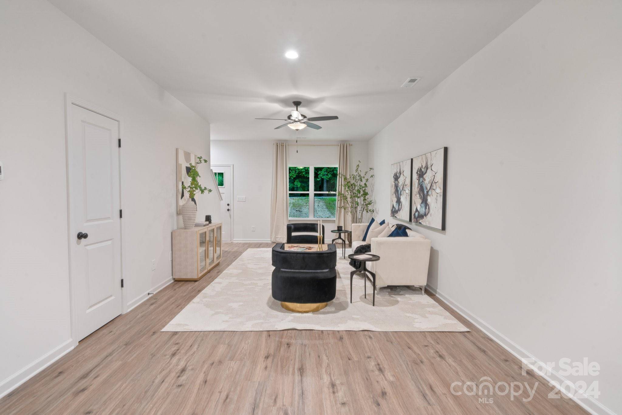 Charlotte, NC 28216,5800 Edinborough DR