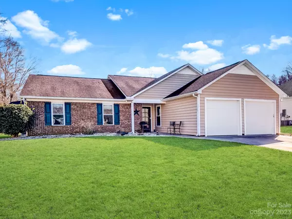 8000 Rachel CT, Waxhaw, NC 28173
