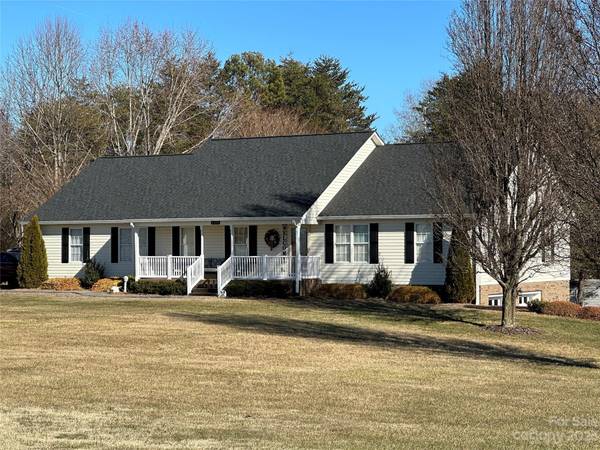 2390 Plateau RD, Vale, NC 28168