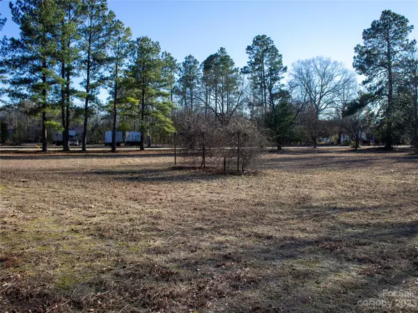 Bethune, SC 29009,405 E Chestnut ST E