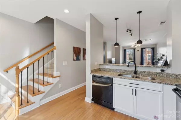 Matthews, NC 28105,1158 Dean Hall LN