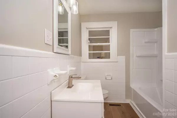 Forest City, NC 28043,302 Willow Run DR