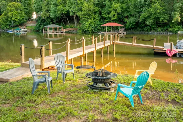 Mooresville, NC 28117,324 Bridgewater LN