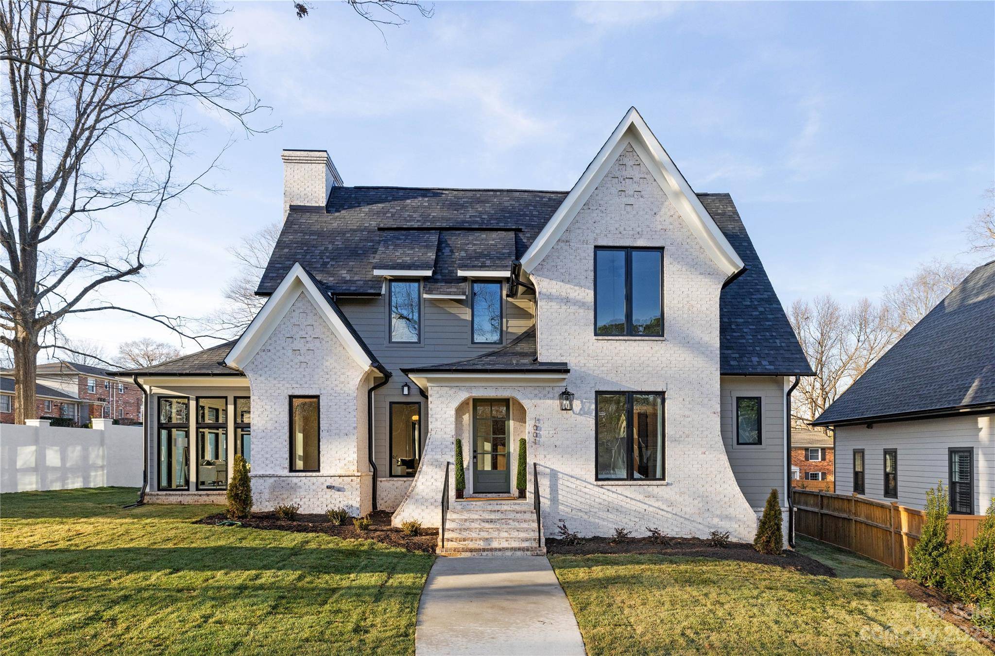 1001 Goshen PL, Charlotte, NC 28211