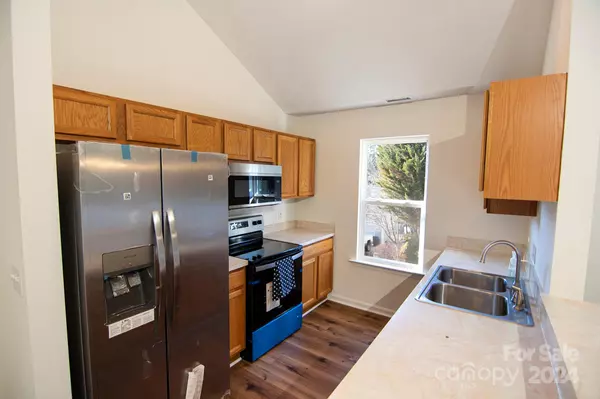 Asheville, NC 28806,106 Paper Birch AVE