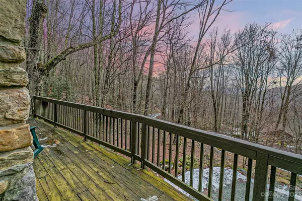 Beech Mountain, NC 28604,127 Lakeledge CIR