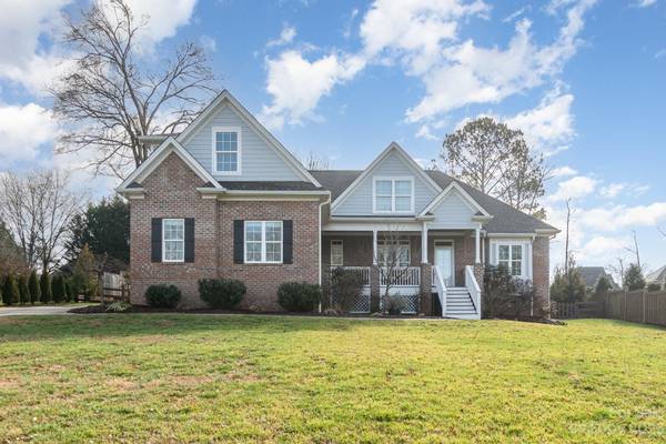 257 Highland Forest DR, Clover, SC 29710