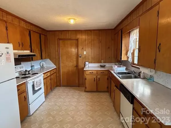 Rutherfordton, NC 28139,150 Crescent ST