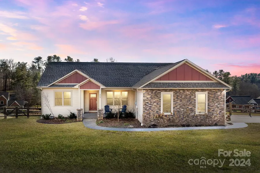 268 Clarks Chapel RD, Weaverville, NC 28787