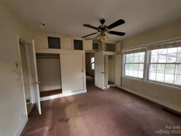 Gastonia, NC 28054,1003 Woodland ST