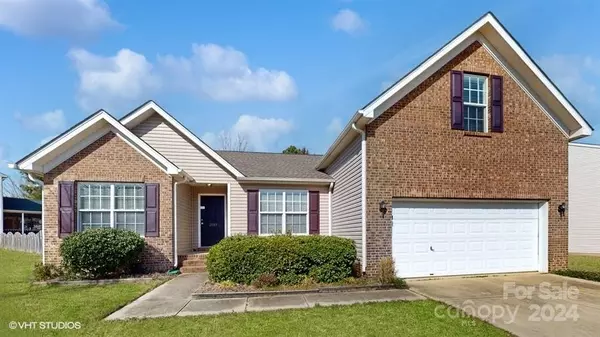 2105 Broad Plum LN, Indian Trail, NC 28079