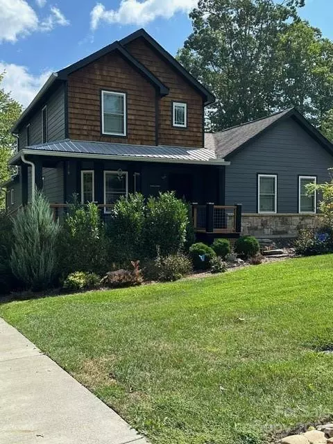 Swannanoa, NC 28778,464 Rowland RD