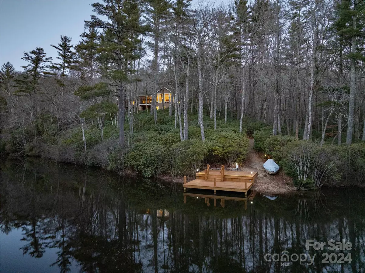 Lake Toxaway, NC 28747,209 Cardinal DR E