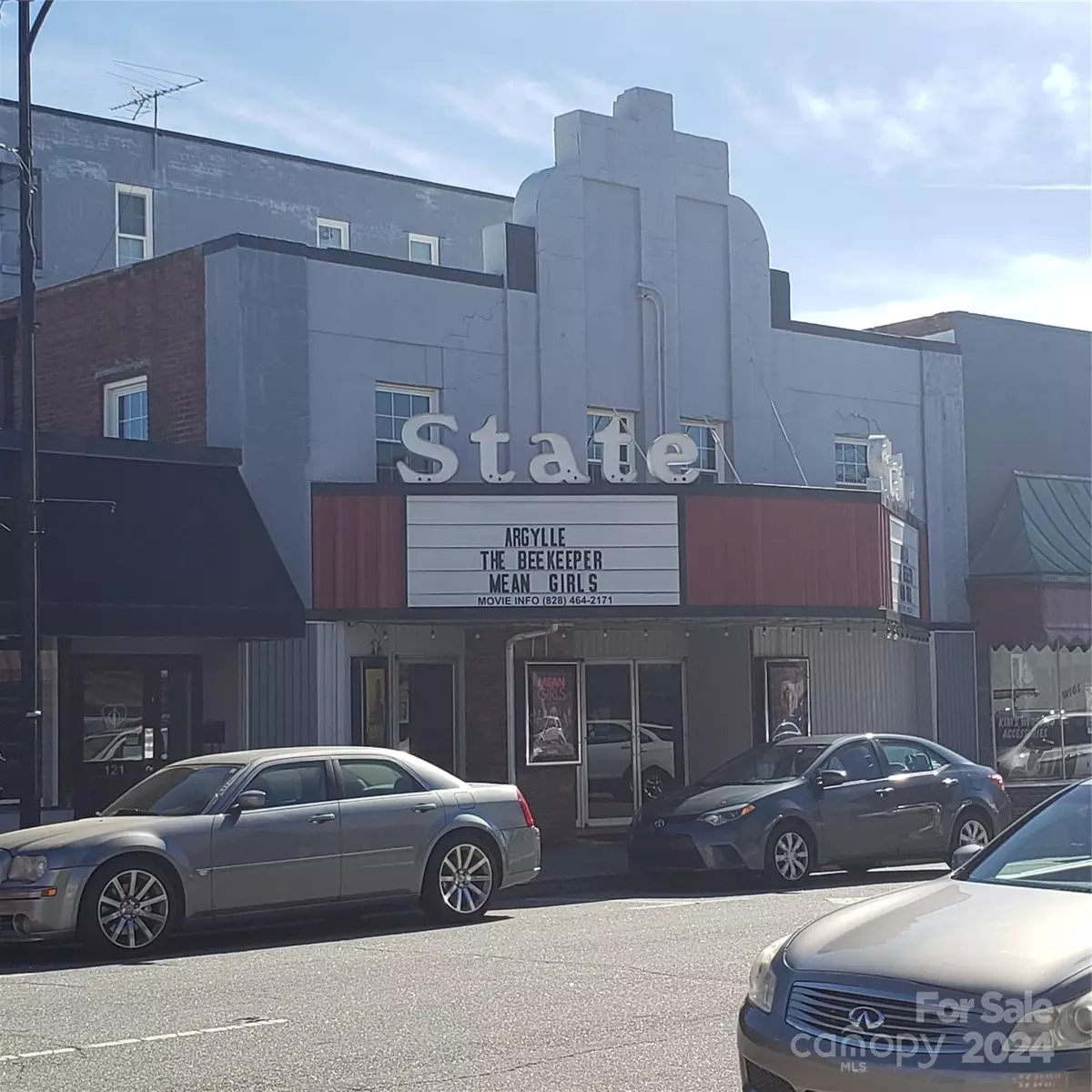 Newton, NC 28658,117 N College AVE