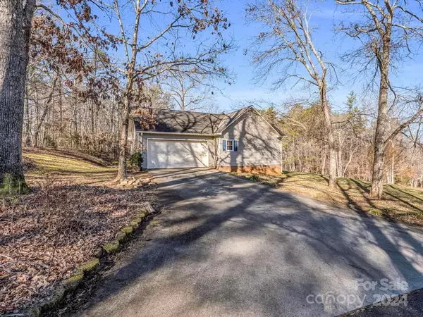 Rutherfordton, NC 28139,187 Forest Ridge DR