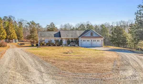 Mocksville, NC 27028,249 Persimmon Grove LN