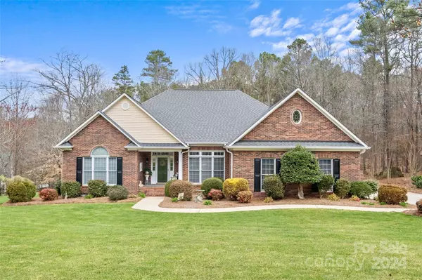 Concord, NC 28025,1494 Yellowstone CT