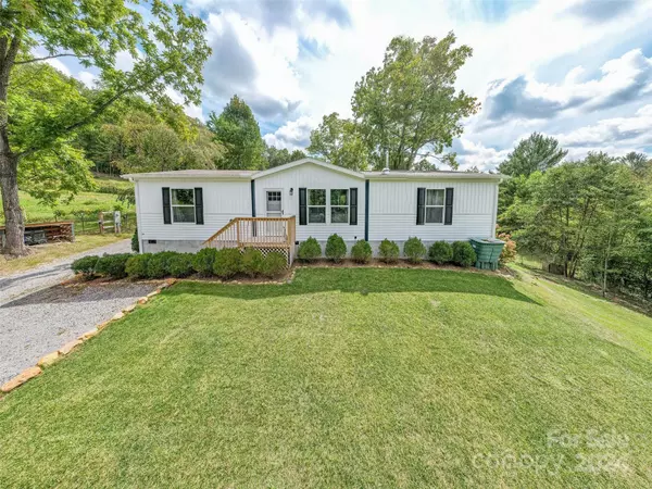 Lake Toxaway, NC 28747,3263 Macedonia Church RD