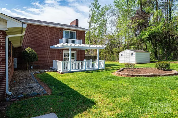 Hudson, NC 28638,618 Meadowood ST