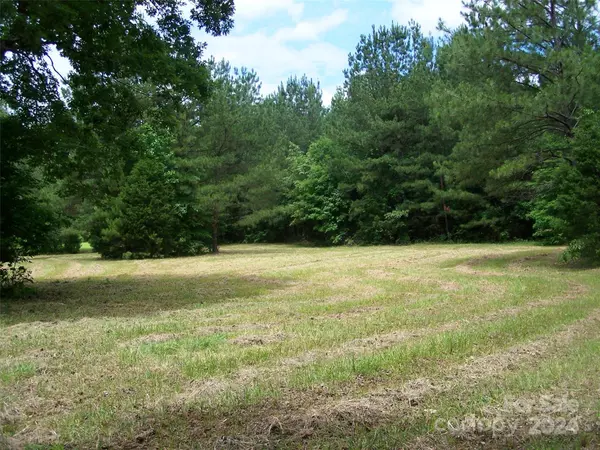 Ridgeway, SC 29130,3557 E Peach RD