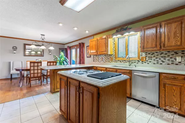 Kings Mountain, NC 28086,104 Persimmon Creek RD