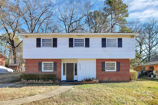 4736 Cinderella RD, Charlotte, NC 28213