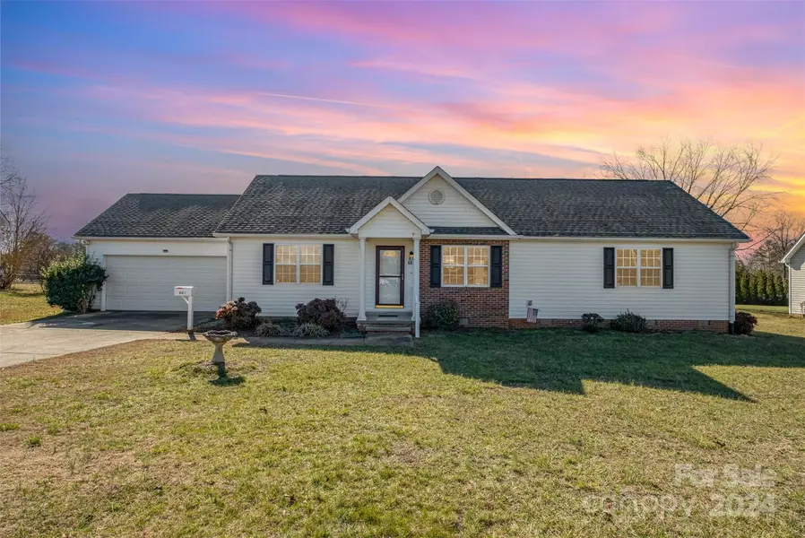 661 Mock Mill RD, Statesville, NC 28677