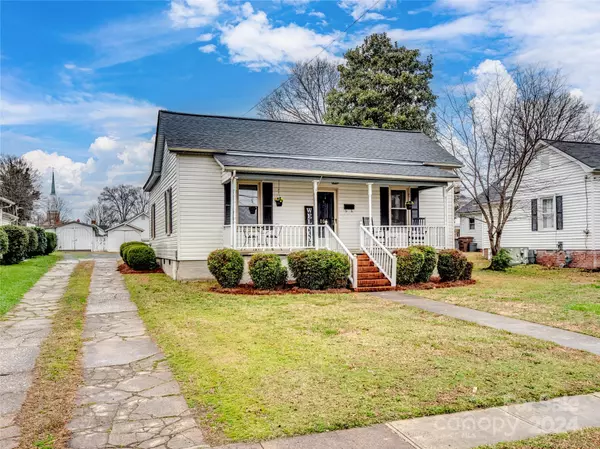 Kannapolis, NC 28083,105 N East AVE