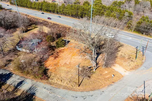 Hickory, NC 28602,2036 23rd Street DR SE