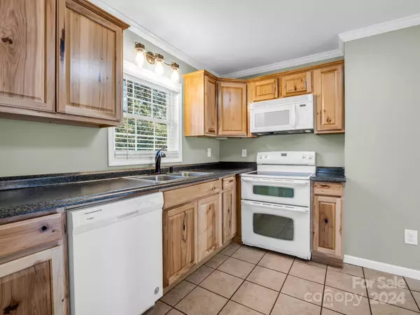 Forest City, NC 28043,259 Oakland Heights RD