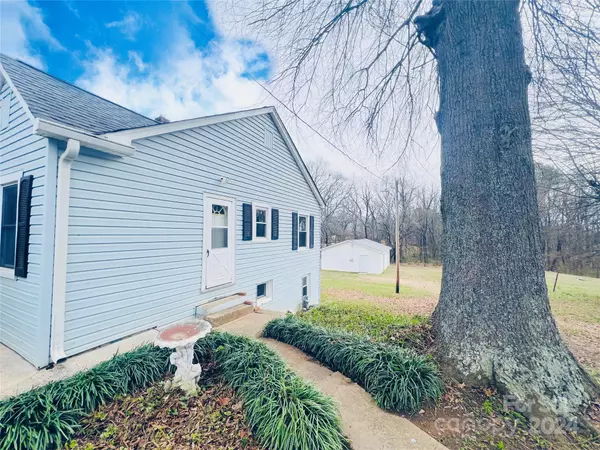 Kings Mountain, NC 28086,109 Mcginnis ST