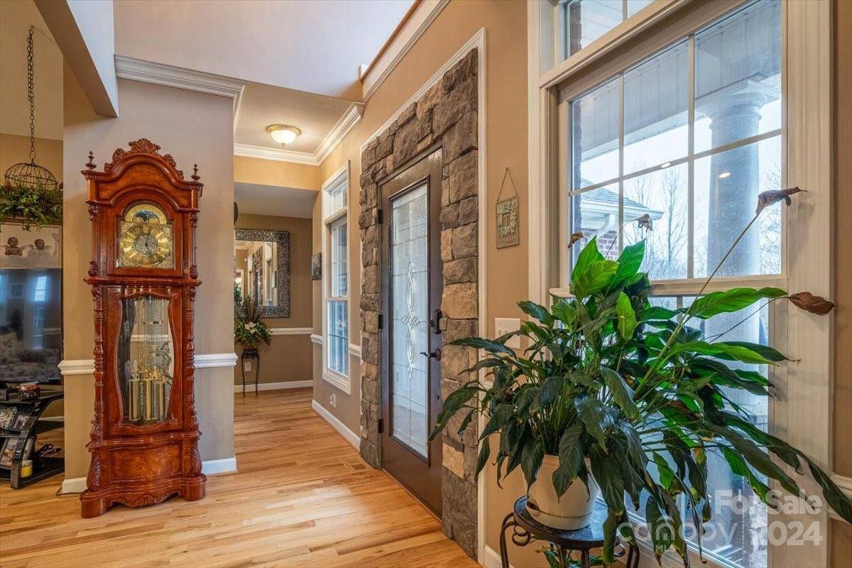 Lenoir, NC 28645,501 Golfview CT