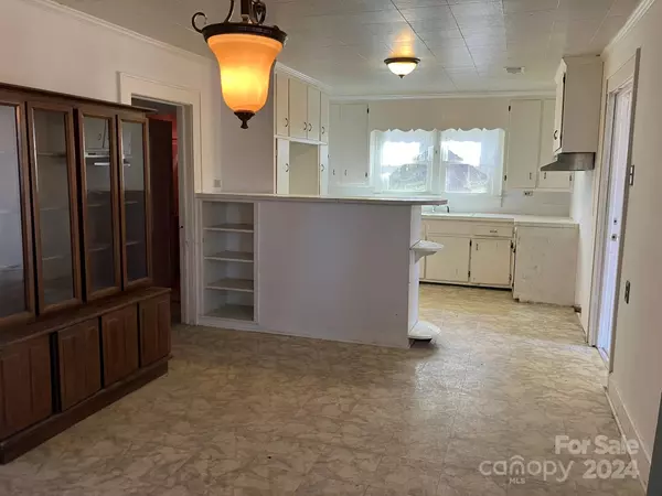 Forest City, NC 28043,1680 Oakland RD