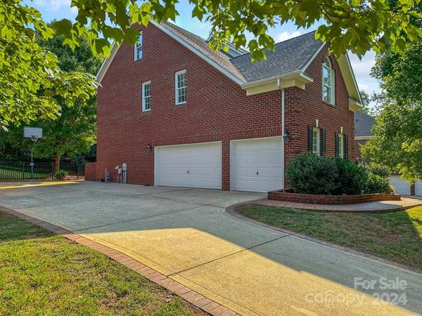 Waxhaw, NC 28173,912 Robinbrook LN