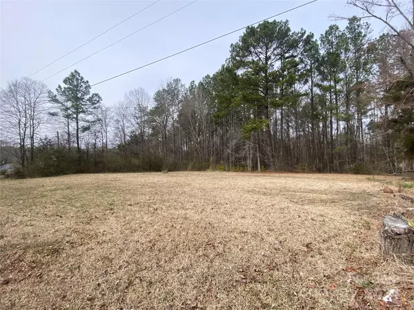 2017 Zion RD, Lancaster, SC 29720