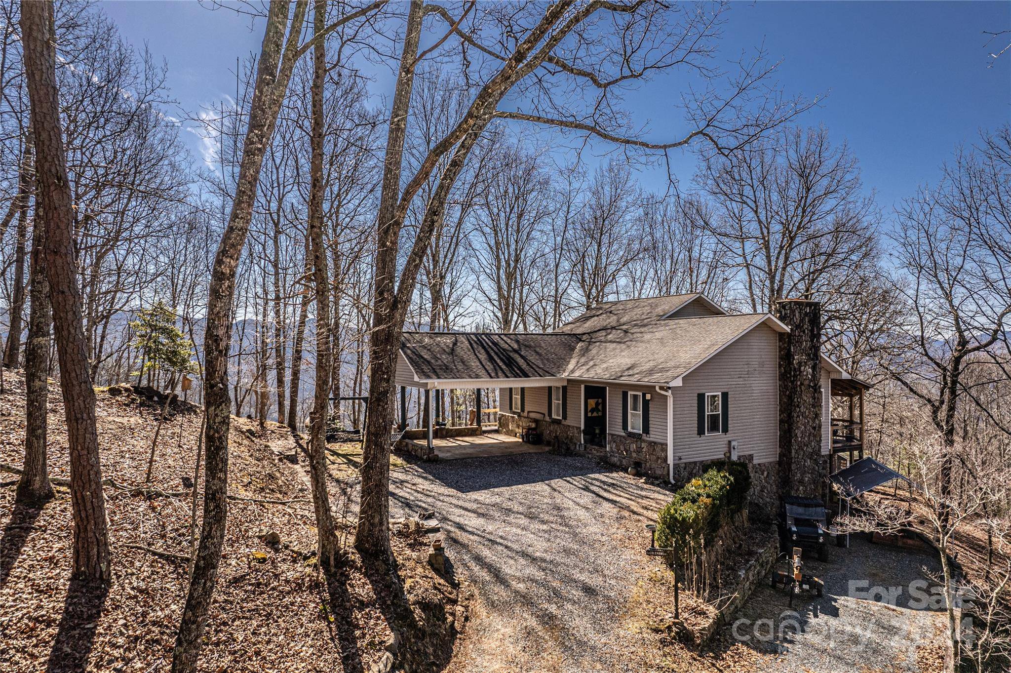 1860 Pigeon Creek RD, Bryson City, NC 28713