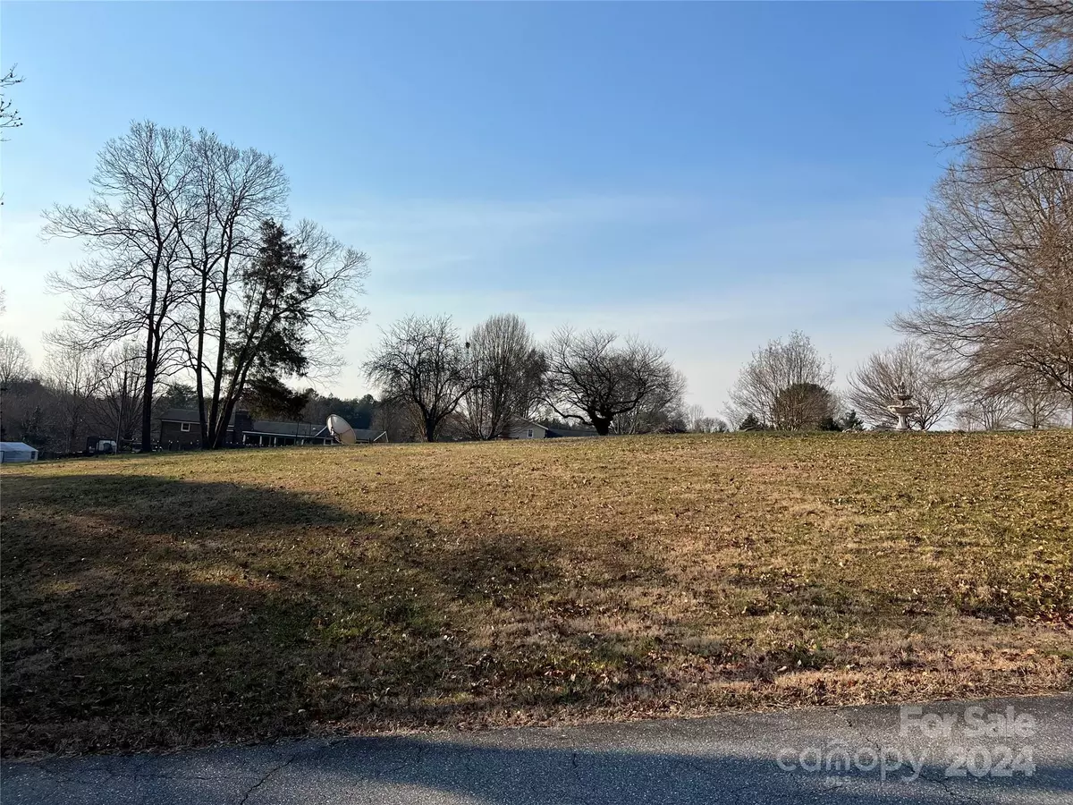 Conover, NC 28613,000 tiffany ST