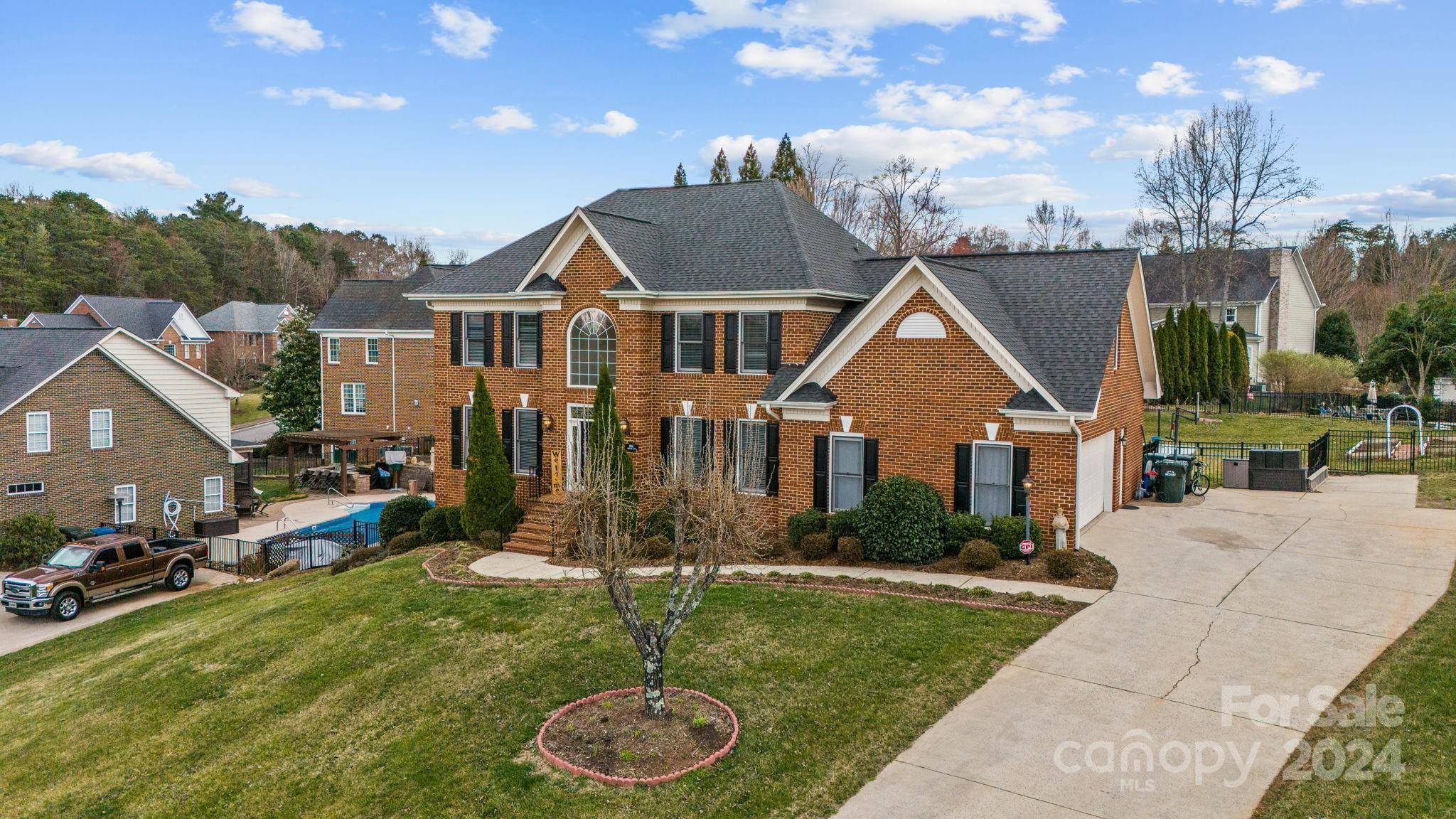 Hickory, NC 28601,844 46th Avenue DR NE