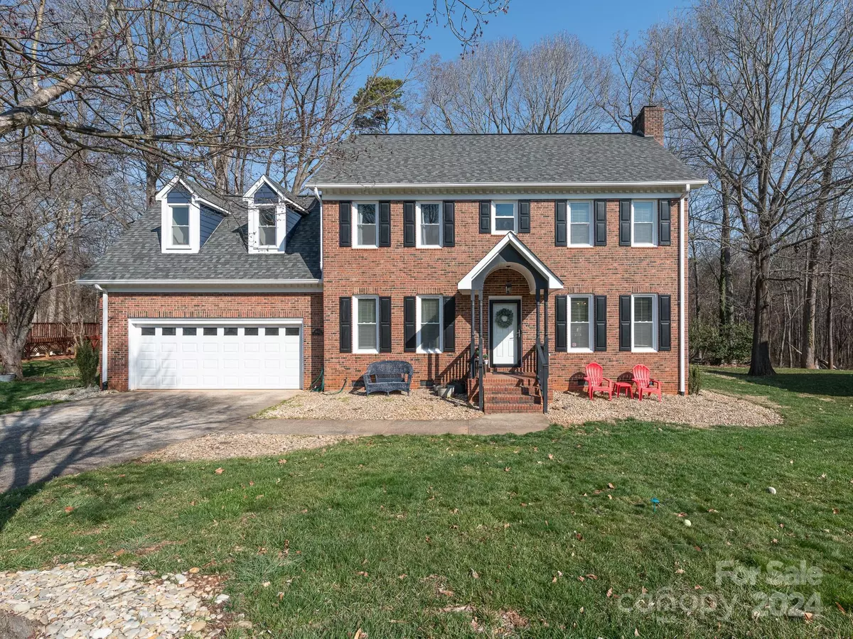 Gastonia, NC 28054,1622 Village CT