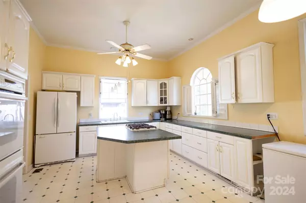 Denmark, SC 29042,71 Richards ST