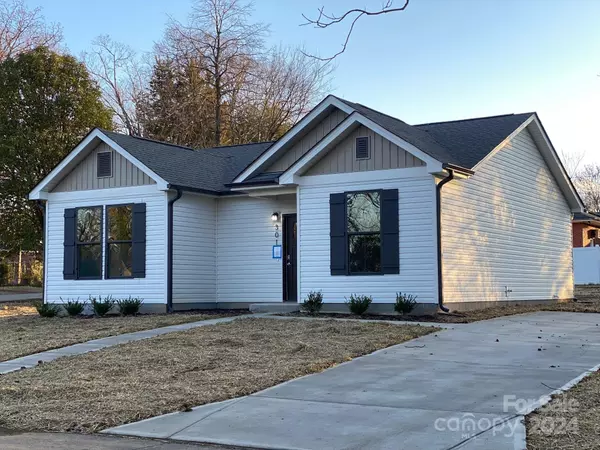 Lowell, NC 28098,301 W Second ST